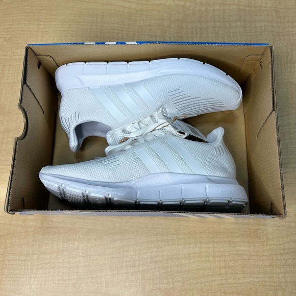 NEW Adidas Women’s Swift Run Shoes - Picture 8 of 12